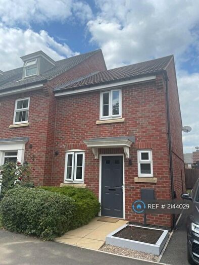 2 Bedroom End Of Terrace House To Rent In Pach Way, Fernwood, Newark, NG24