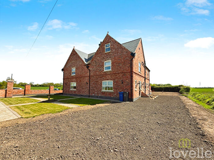 6 Bedroom Detached House For Sale In Wood Farm Cottages, Lincoln, LN1