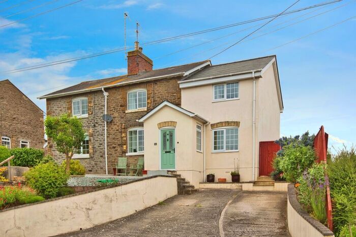 3 Bedroom Semi-Detached House For Sale In New Road, Stoford, Yeovil, BA22