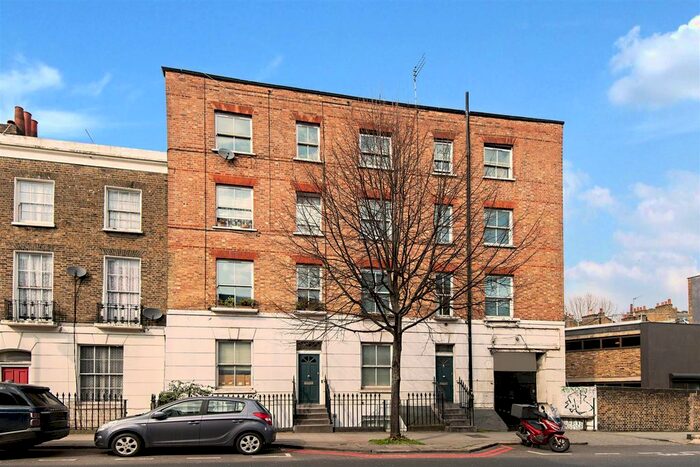 2 Bedroom Flat To Rent In Acton Street, Kings Cross, London, WC1X