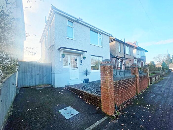 3 Bedroom Detached House For Sale In Hyde Road, Bournemouth, Dorset, BH10