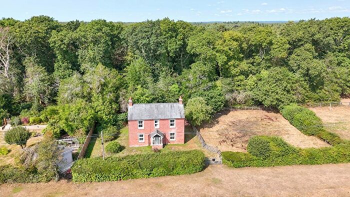 2 Bedroom Detached House For Sale In Hilltop, Beaulieu, Brockenhurst, SO42