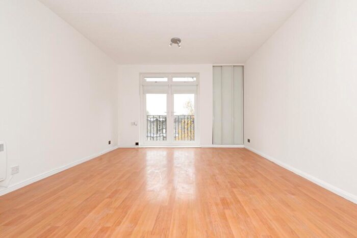 2 Bedroom House For Sale In Reachview Close, Baynes St, Camden, NW1