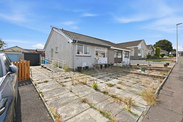 2 Bedroom Semi-detached Bungalow For Sale In Manse Road, Kinghorn, Burntisland, KY3