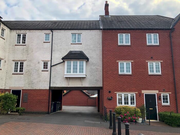 2 Bedroom Flat To Rent In Salford Way, Church Gresley, DE11