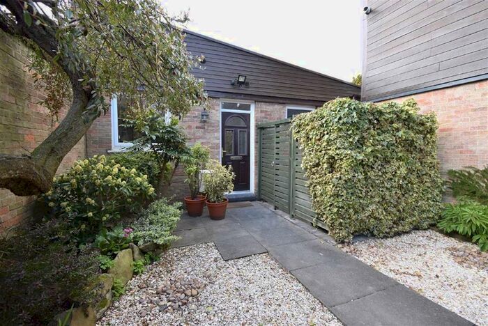 2 Bedroom Detached Bungalow To Rent In West Park Road, Cleadon, Cleadon SR6