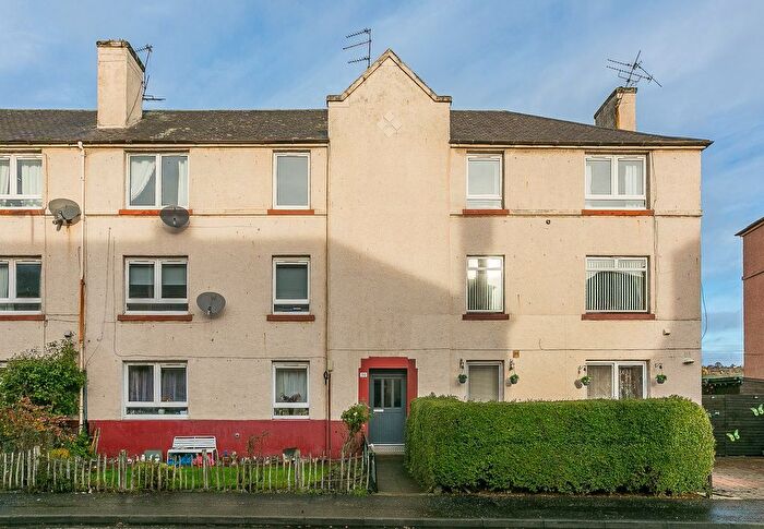 2 Bedroom Flat For Sale In Stenhouse Avenue West, Stenhouse, Edinburgh, EH11