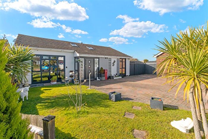 3 Bedroom Detached Bungalow For Sale In Drockmill Close, Polegate, BN26