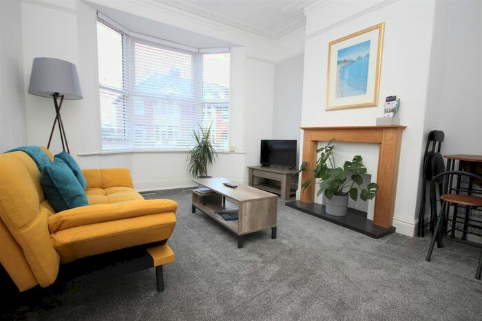 1 Bedroom Flat To Rent In Mount Pleasant Road, Exeter, EX4