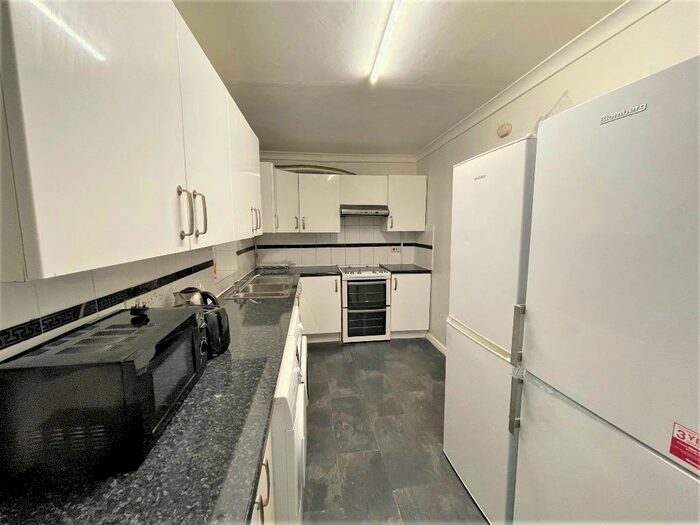 5 Bedroom Terraced House To Rent In Barcombe Road, Moulsecoomb, Brighton, BN1