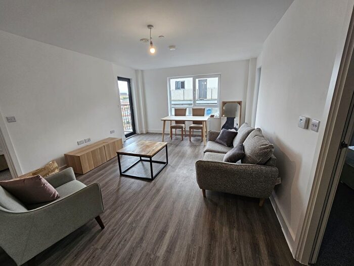 2 Bedroom Flat To Rent In Hurst Street, Liverpool, L1