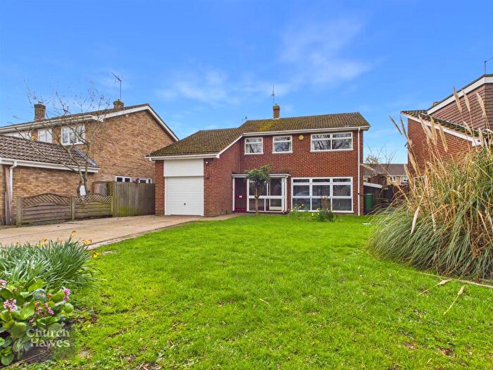 4 Bedroom Detached House For Sale In Scraley Road, Heybridge, CM9