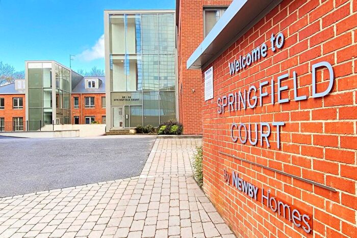 2 Bedroom Flat For Sale In Springfield Avenue, Harrogate, HG1