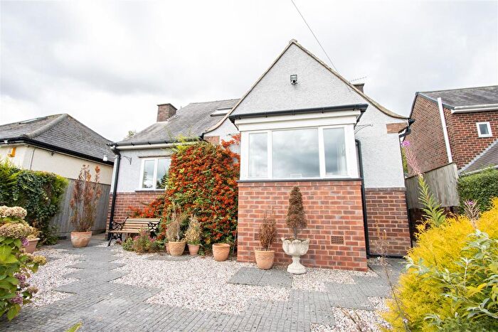 3 Bedroom Detached Bungalow For Sale In Derby Road, Wingerworth, Chesterfield, S42