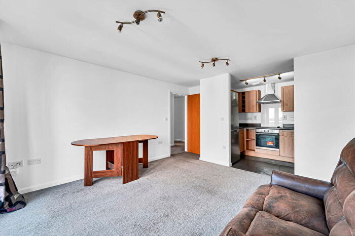 2 Bedroom Apartment To Rent In Foundry Court, Mill Street, Slough, SL2