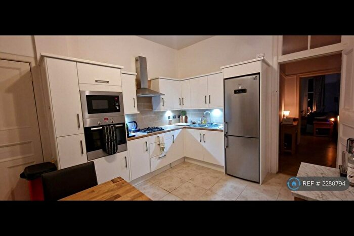 2 Bedroom Flat To Rent In Westclyffe Street, Glasgow, G41