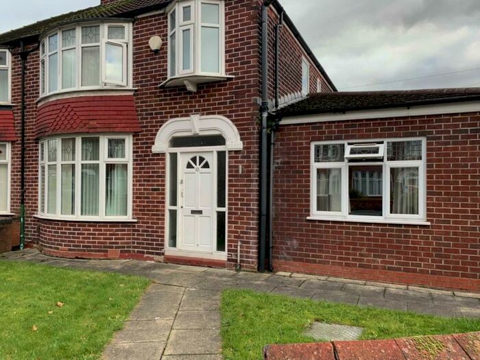 7 Bedroom Semi-Detached House To Rent In Arnfield Road, Withington, M20