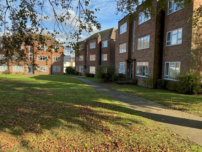 2 Bedroom Flat To Rent In Shorncliffe Road, Folkestone, CT20