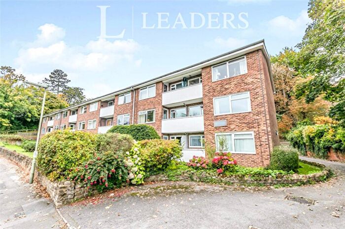 1 Bedroom Apartment For Sale In Melville Court, Guildown Road, Guildford, GU2
