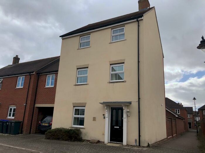 3 Bedroom Semi-Detached House To Rent In Conyger Road, Amesbury, Salisbury, SP4