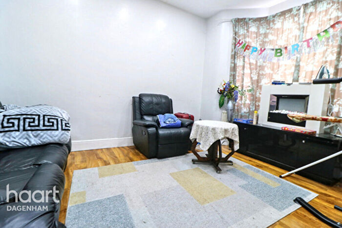 4 Bedroom End Of Terrace House For Sale In St Awdrys Road, Barking, IG11