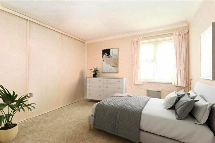 1 Bedroom Flat For Sale In Chalkwell Park Drive, Portchester Court Chalkwell Park Drive, SS9