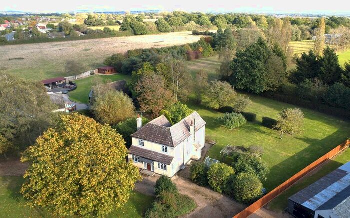 4 Bedroom Detached House For Sale In Top Road, Tolleshunt Knights, Maldon, CM9