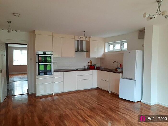 3 Bedroom Semi-Detached House To Rent In Dickens Avenue, London, N3