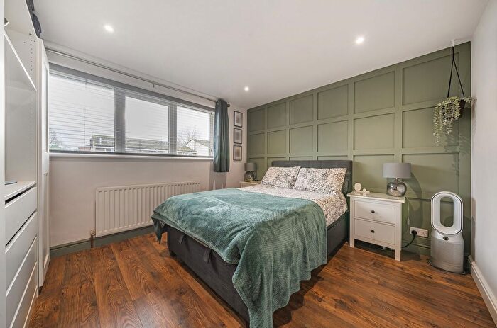 2 Bedroom Terraced House For Sale In Aylesham Road, Orpington, BR6