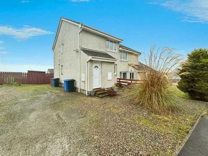 2 Bedroom Apartment To Rent In Highfield Avenue, Inverness, IV3