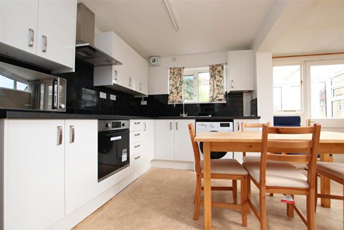 4 Bedroom Terraced House To Rent In Ringwood Road, Bath, BA2