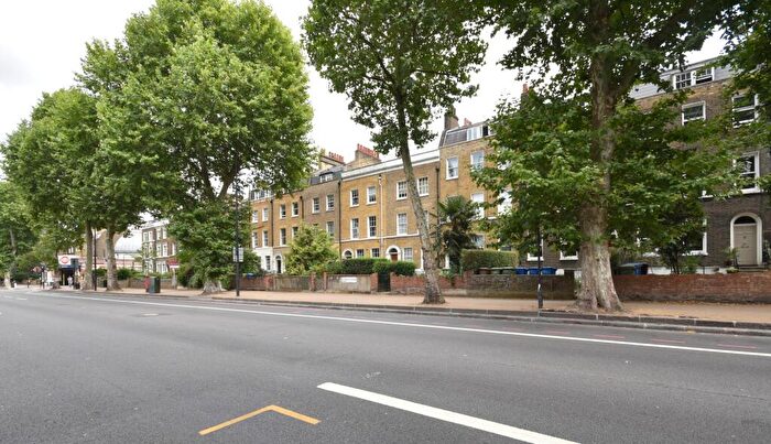 1 Bedroom Flat To Rent In Kennington Park Road, Kennington, SE11