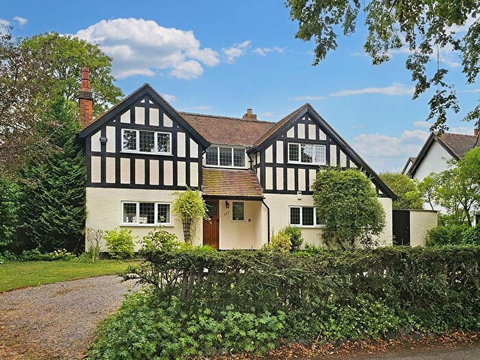 4 Bedroom Detached House For Sale In Norton Way South, Letchworth Garden City, SG6