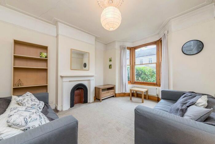 4 Bedroom Property To Rent In Noyna Road, SW17