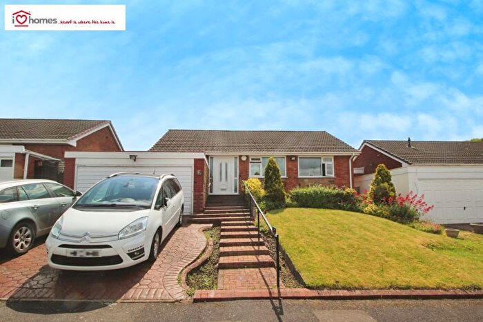 3 Bedroom Detached Bungalow To Rent In St Austell Road, Walsall, WS5