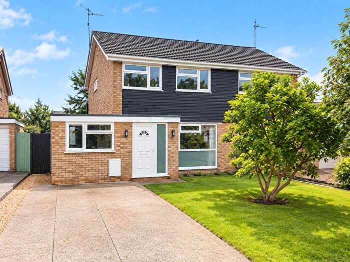 4 Bedroom Semi-Detached House For Sale In Sherborne Road, Peterborough, PE1