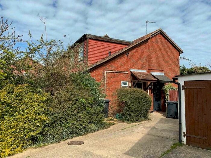 2 Bedroom Property To Rent In Stubbs Lane, Braintree, CM7