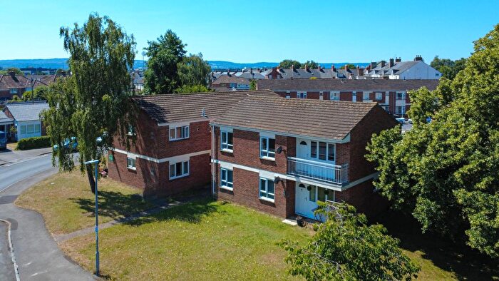 2 Bedroom Flat To Rent In Wellesley Street, Taunton., TA2