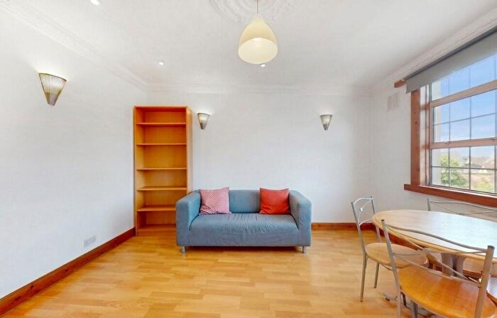 2 Bedroom Flat To Rent In Burnley Road, London, NW10