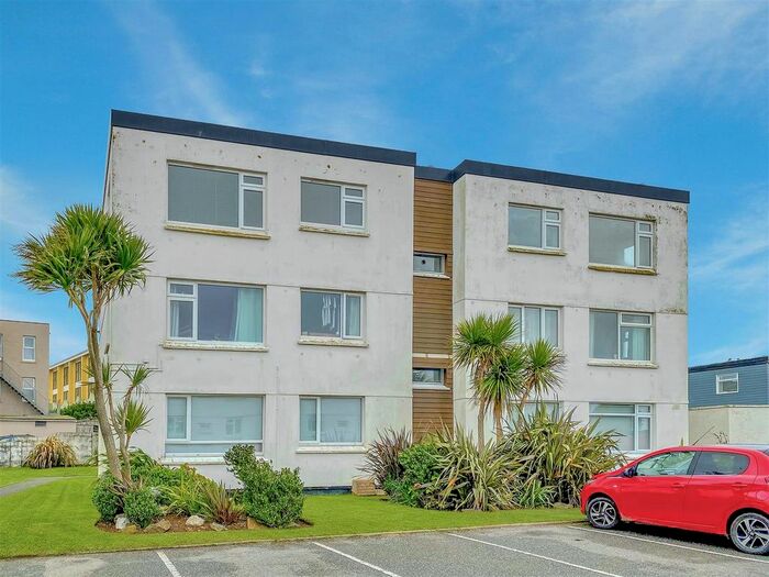 2 Bedroom Flat To Rent In Watergate Road, Newquay, TR7
