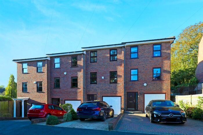 4 Bedroom Detached House To Rent In Pine Grove, London SW19