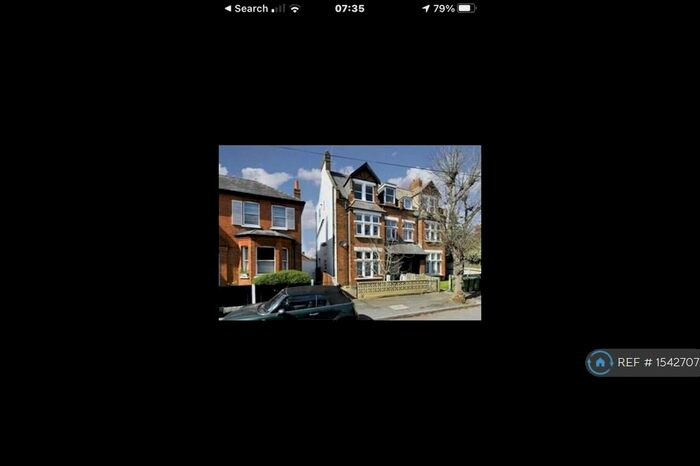 Studio To Rent In Randolph Road, Epsom, KT17