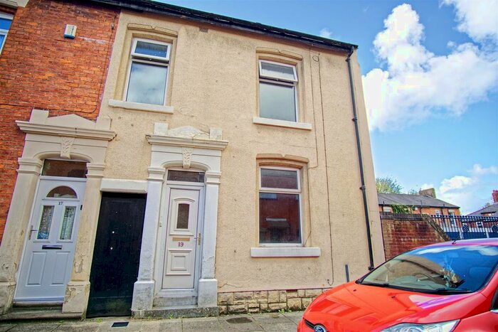3 Bedroom End Of Terrace House To Rent In Elmsley Street, Preston, PR1