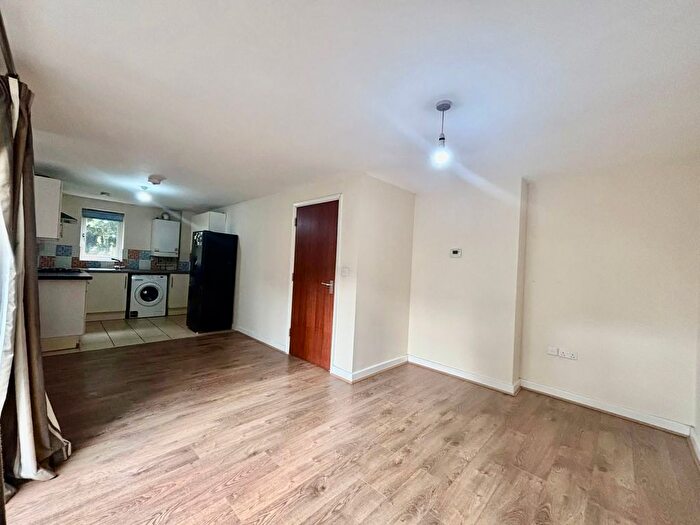 1 Bedroom Flat To Rent In Ashfield Avenue, Birmingham, B14
