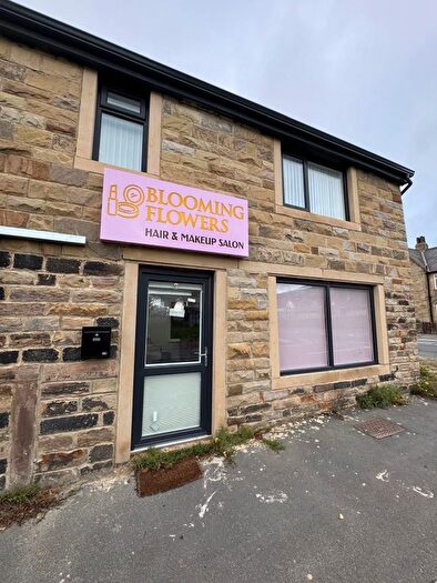 Retail To Rent In Ashfield, Bradford, West Yorkshire, BD4