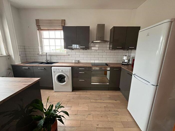 1 Bedroom Flat To Rent In The Cigar Factory, Nottingham, NG7