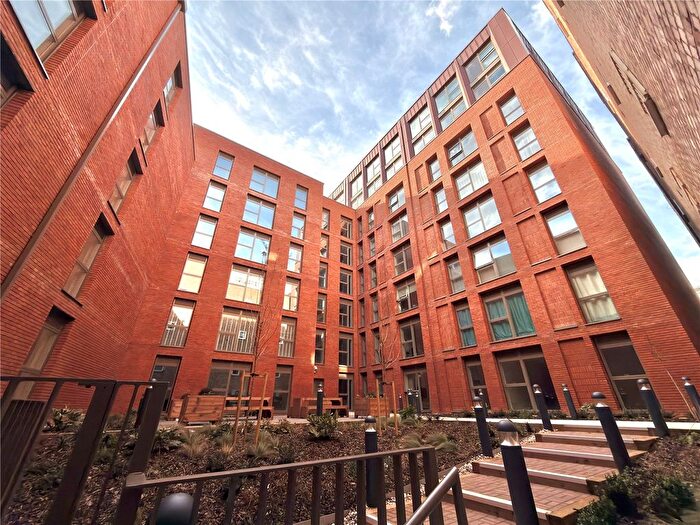 2 Bedroom Maisonette To Rent In Chapman's Yard, Upper Gough Street, Birmingham, B1