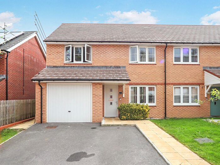 3 Bedroom Semi-Detached House For Sale In Cwrt Yr Hendre, Caerphilly, CF83
