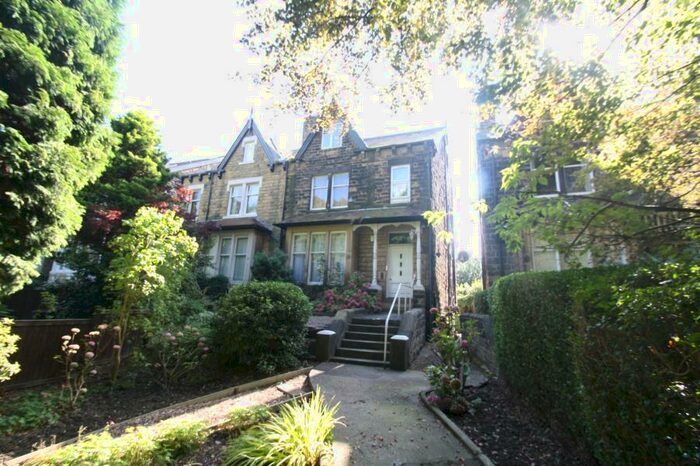 2 Bedroom Apartment To Rent In Wetherby Road, Oakwood, Leeds, LS8