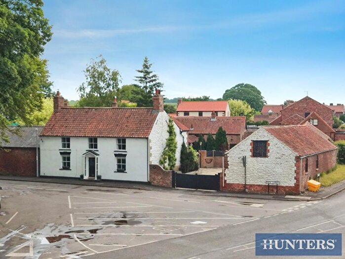 4 Bedroom Link Detached House For Sale In Back Street, Wold Newton, Driffield, YO25